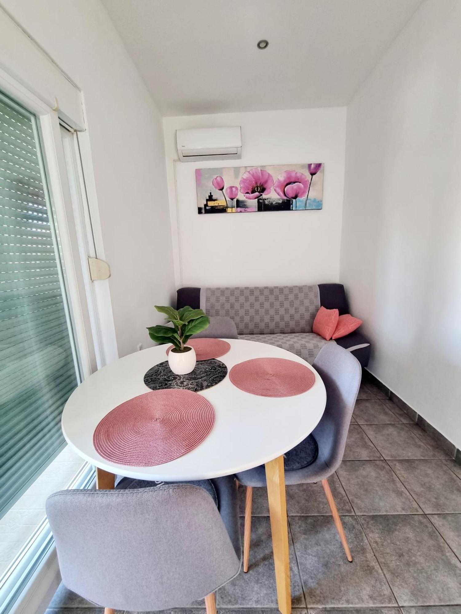 Apartments Ema PUY Eksteriør bilde